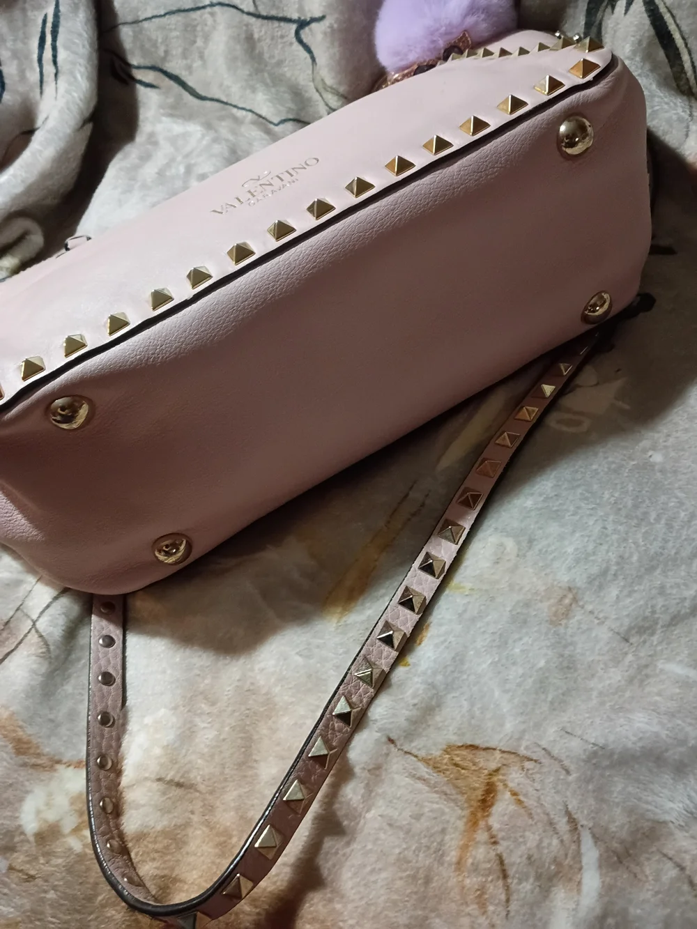 Valentino Garavani Pale Pink Leather Shoulder Bag with Gold Rockstuds